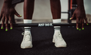 Nike Coated Premium Langhantel 20kg - "Just Do It"